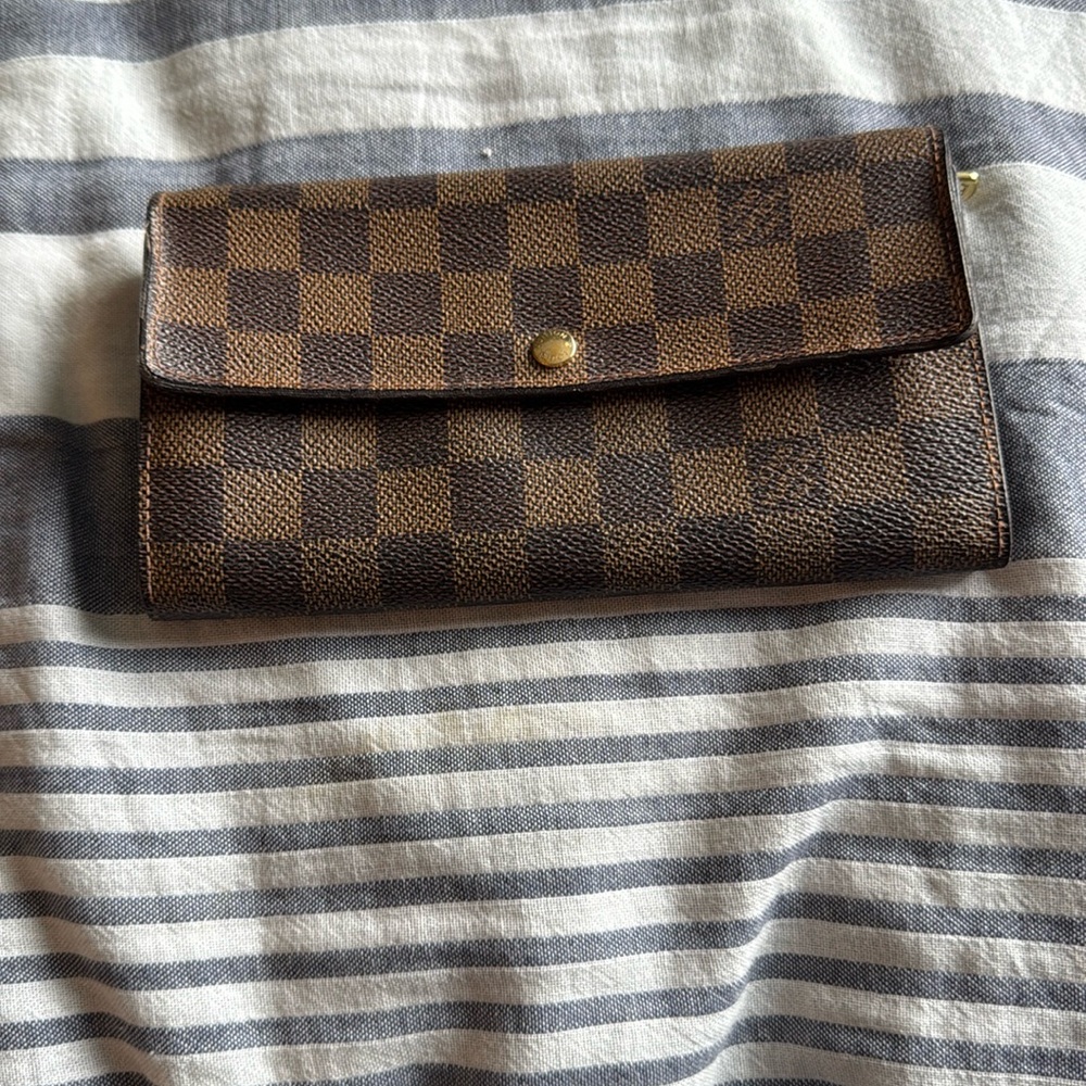 LOUIS VUITTON 
Sarah Bifold Wallet Long Wallet
CA1004